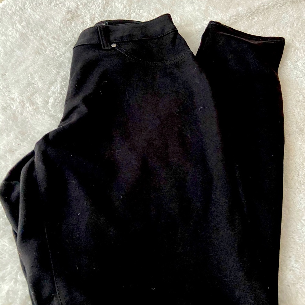 NWOT Black leggings